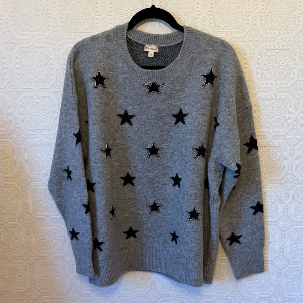 Hem & Thread Gray Sweater with Beaded Black Star Design Size L